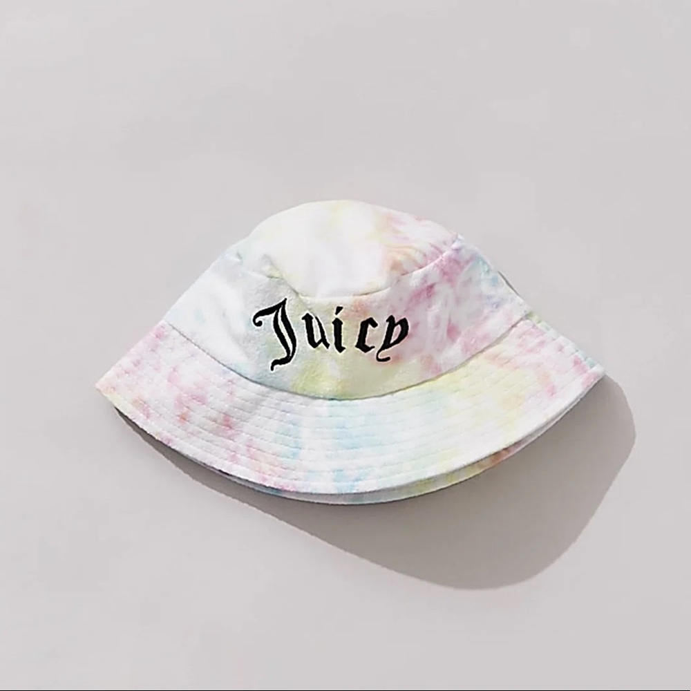 JUICY COUTURE x XXI Tie dye Terry Embroidered Bucket Hat